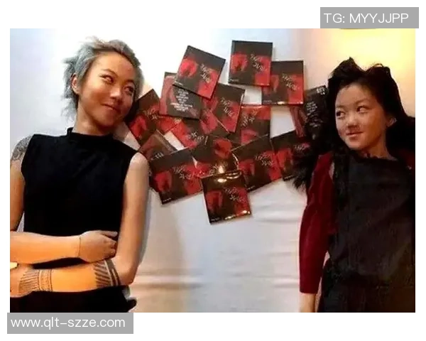 王菲陪刘嘉玲配偶滑雪，端咖啡坐梁朝伟旁，19岁李嫣兔唇疤痕显着